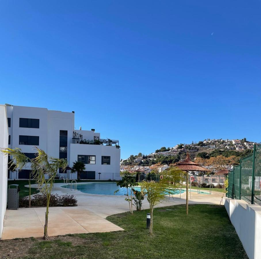 Sunny Penthouse Beach Apartment With Panoramic Views Almunecar Exterior photo